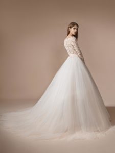 Style #M1-a, available in ivory