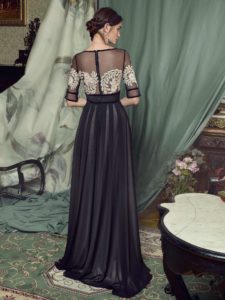 Style #453, available in black