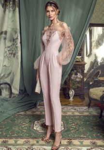 Style #460, available in ivory, red, pink, blue
