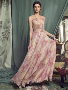 Style #465, available in grey-blue, pink