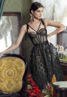Style #466, available in black