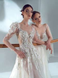 Long-sleeve A-line wedding dress with green decor; Cape sleeve A-line wedding dress with floral applique (lace is possible only as in the photo)