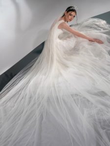 A-line wedding dress with leaf embroidery
