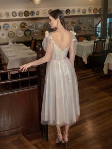 Style #626a, available in ivory-powder, ivory-blue