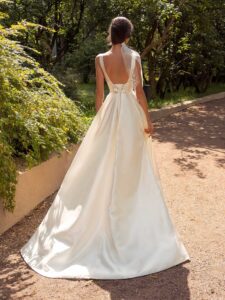 Mikado A-line wedding dress with V-neckline and side pockets