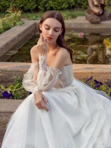 Strapless A-line wedding dress with removable sleeves