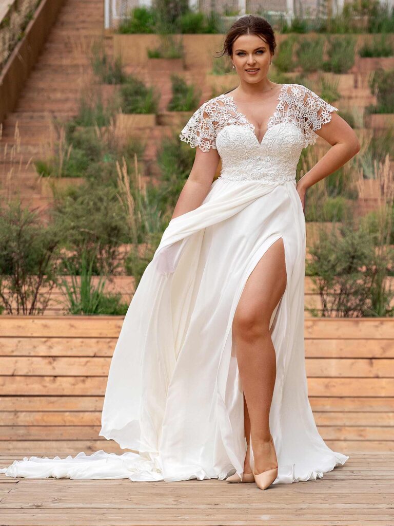 simple plus size wedding dresses