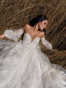 A-line wedding dress with 3D butterfly decor and detached bishop sleeves