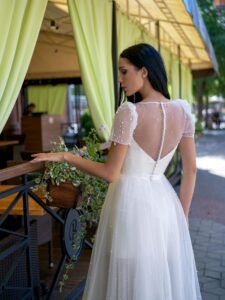 Short A-line wedding dress with pearls