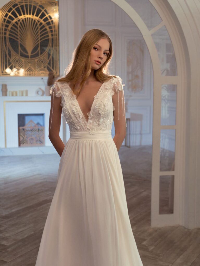 Papilio Wedding Dress for Apple shape