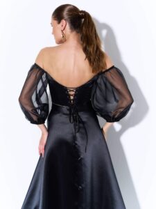 Style #L-0823-3/L-0123-8, available in ivory or black