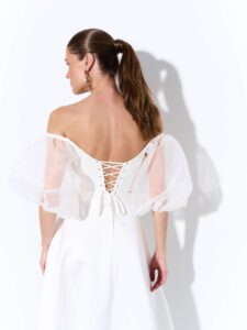 Style #L-0823-3/L-0123-8, available in ivory or black