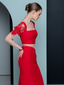 One-sleeve dress with floral cutouts