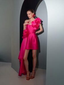 Pink cocktail dress with floral appliques
