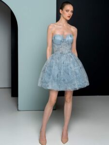 Lace party dress with detachable cape