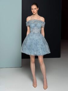 Lace party dress with detachable cape